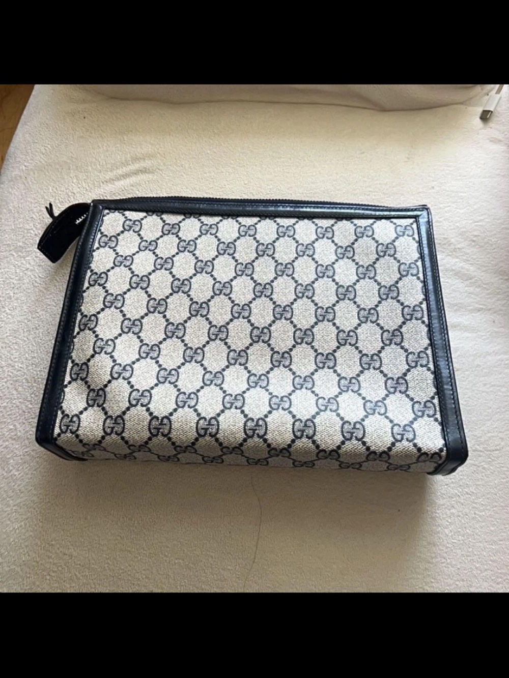 Gucci Men’s Beige GG Supreme Toiletry Clutch with Black Trim